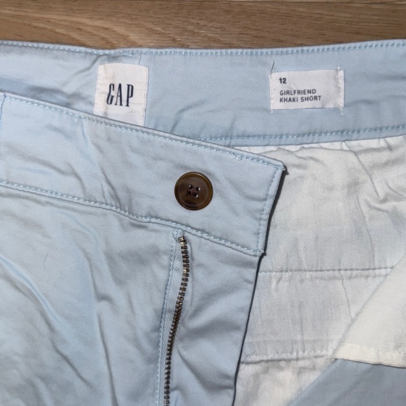 GAP Sky Blue women’s girlfriend shorts - Picture 2 of 3